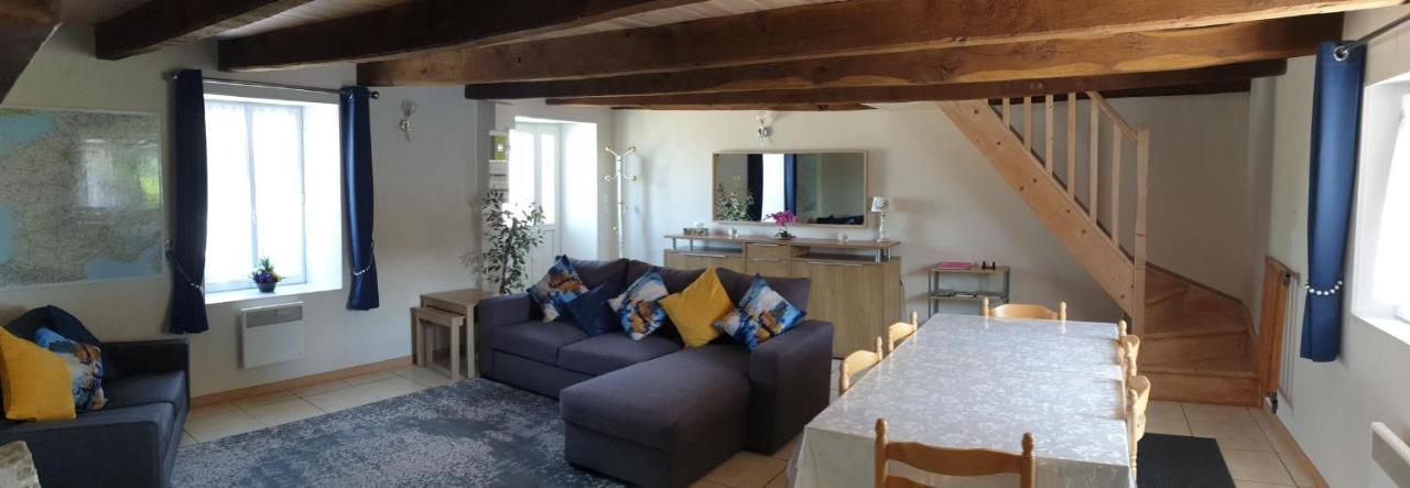 Charming Traditional 2-Bed Cottage Near Plémet Eksteriør billede