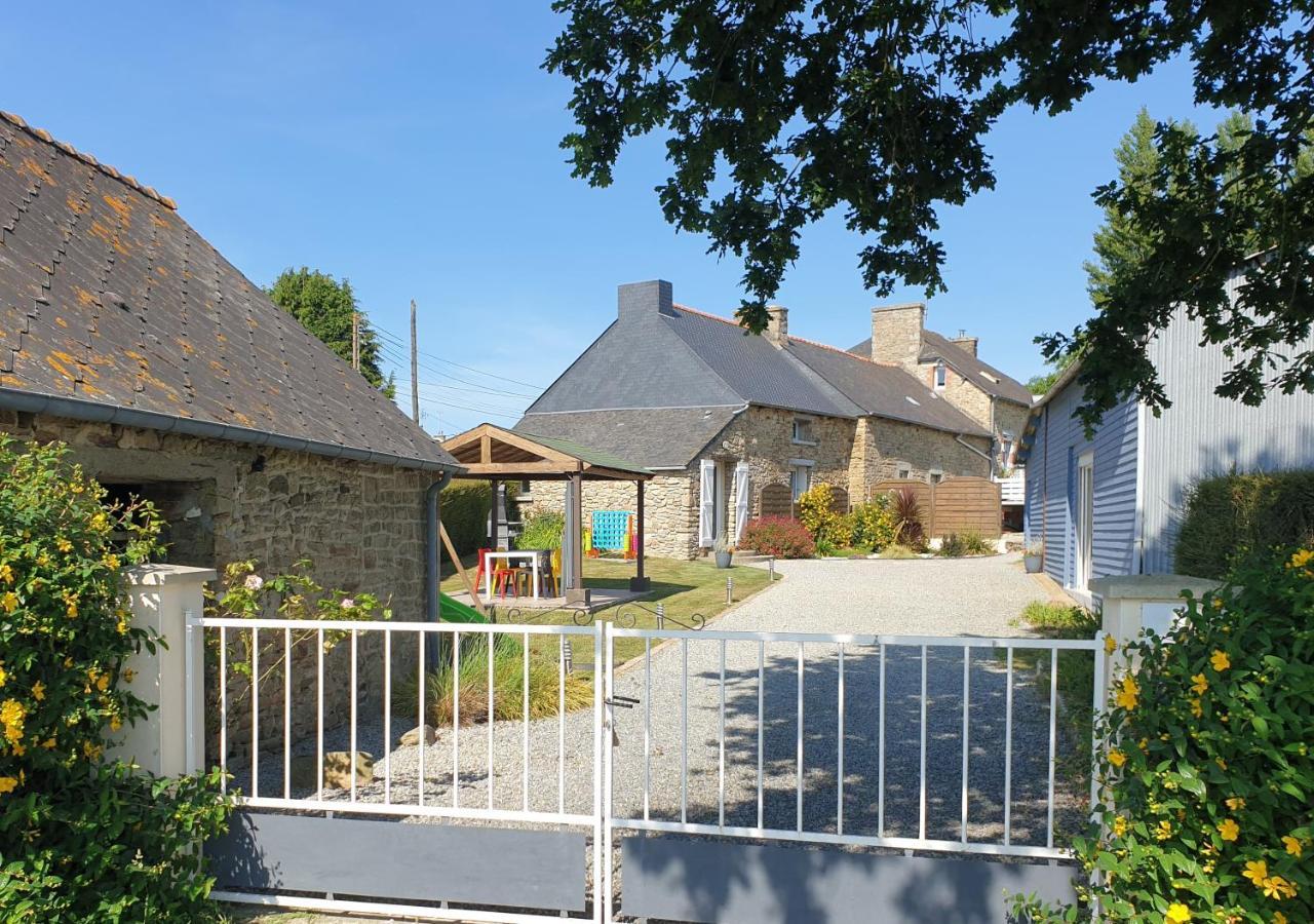 Charming Traditional 2-Bed Cottage Near Plémet Eksteriør billede